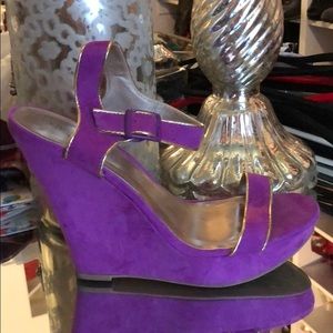 Purple wedges